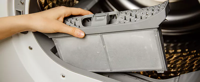Signs Of A Clogged Dryer Lint Trap in Thibodaux, Louisiana